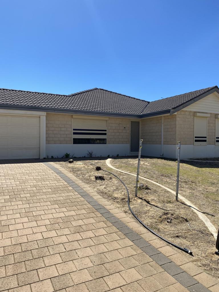 11 CASTLEFIN RD, UTAKARRA, WA 6530