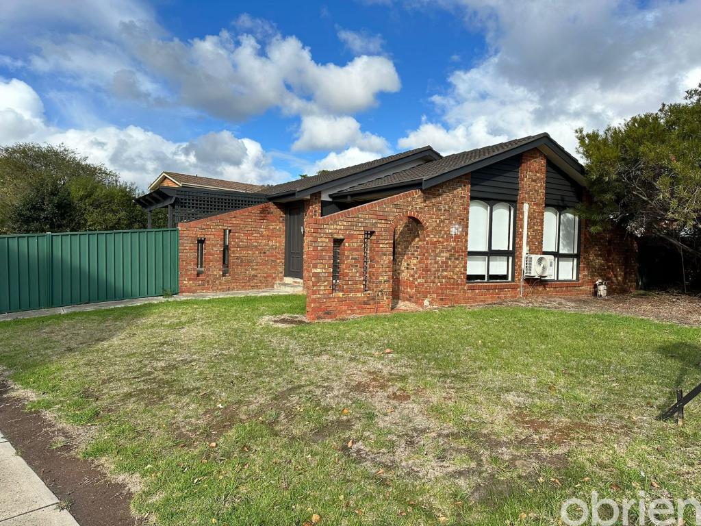 10 Angourie Cres, Taylors Lakes, VIC 3038