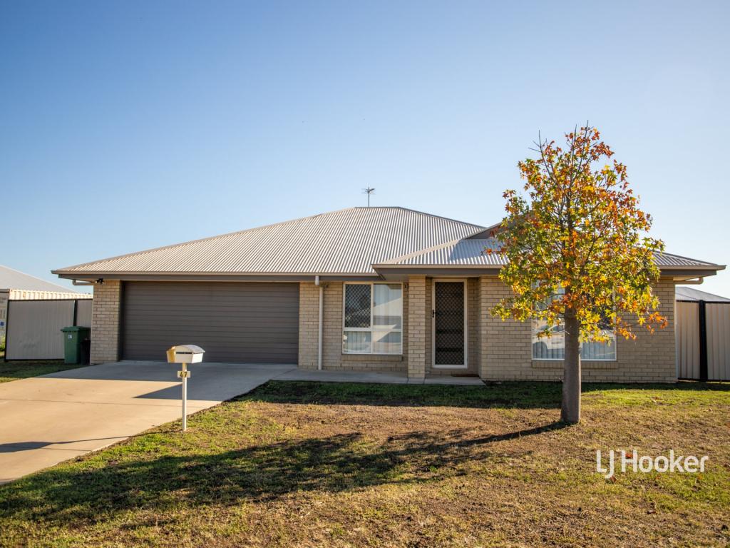 47 HOWARD ST, ROMA, QLD 4455