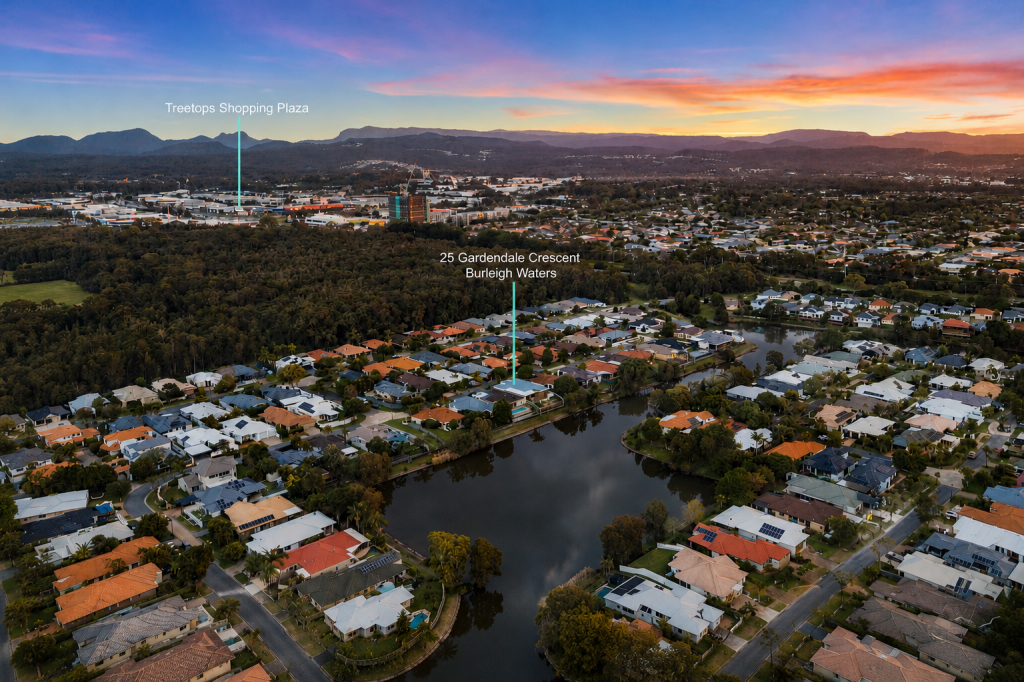 25 Gardendale Cres, Burleigh Waters, QLD 4220