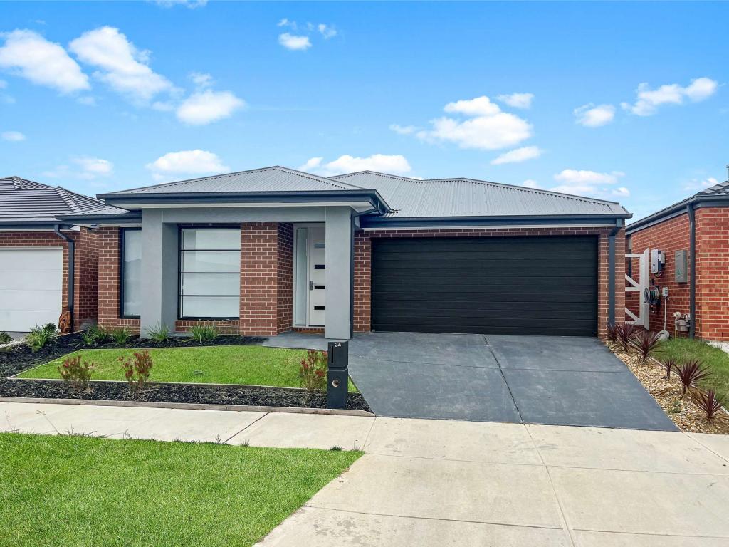 24 FALKOR RD, OFFICER, VIC 3809