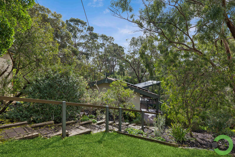 1 Chitunga Rd, Eden Hills, SA 5050