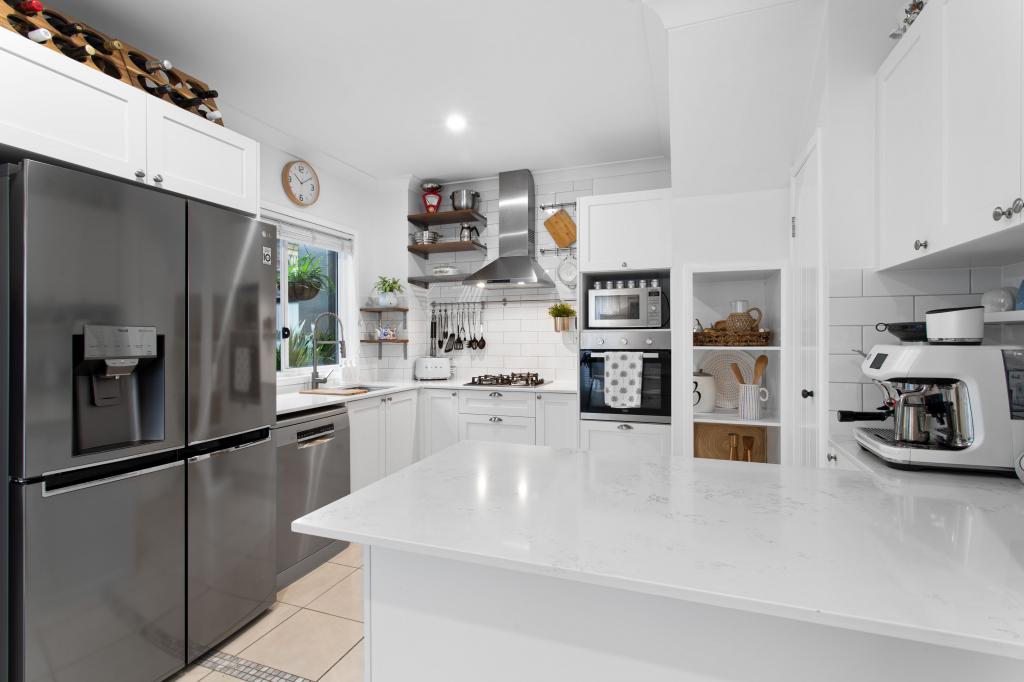 5/14 COLLINS ST, WOODY POINT, QLD 4019
