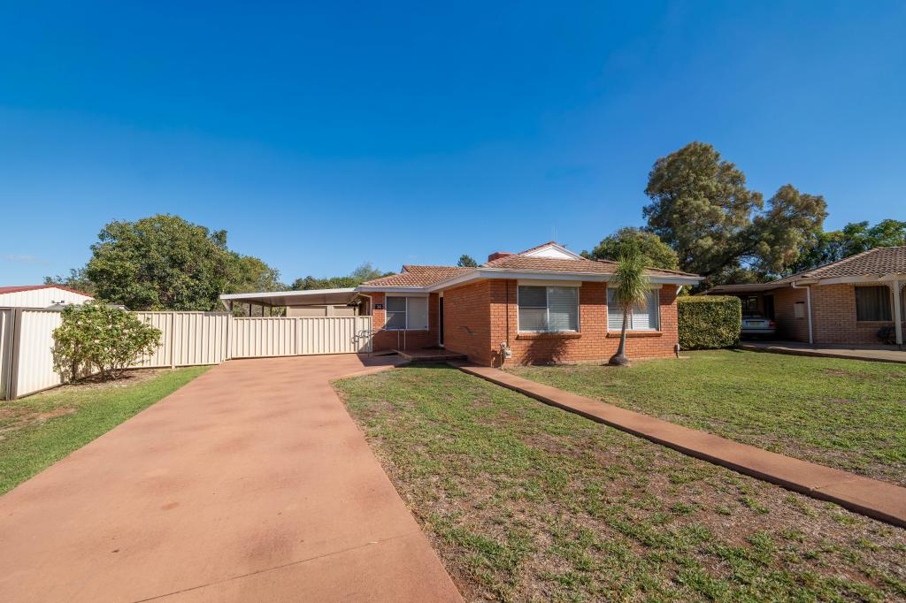 36 Middleton St, Parkes, NSW 2870