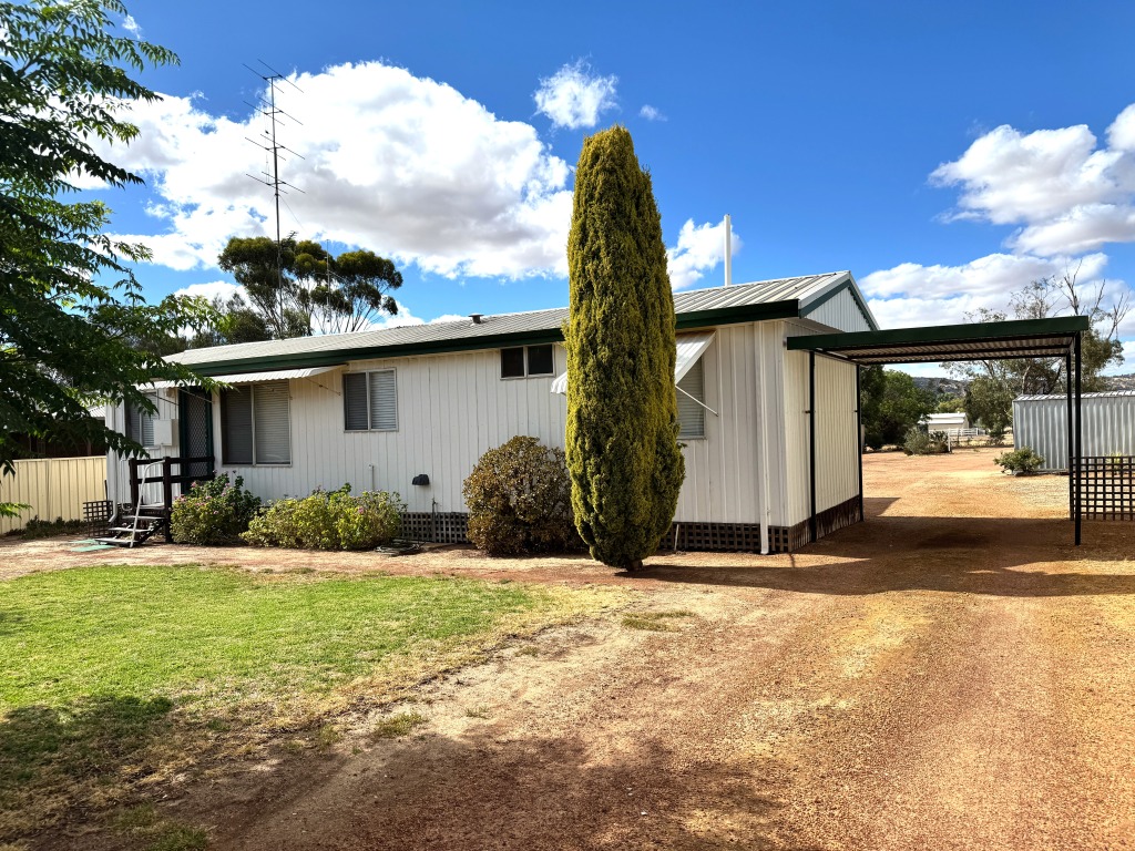 18 New St, York, WA 6302