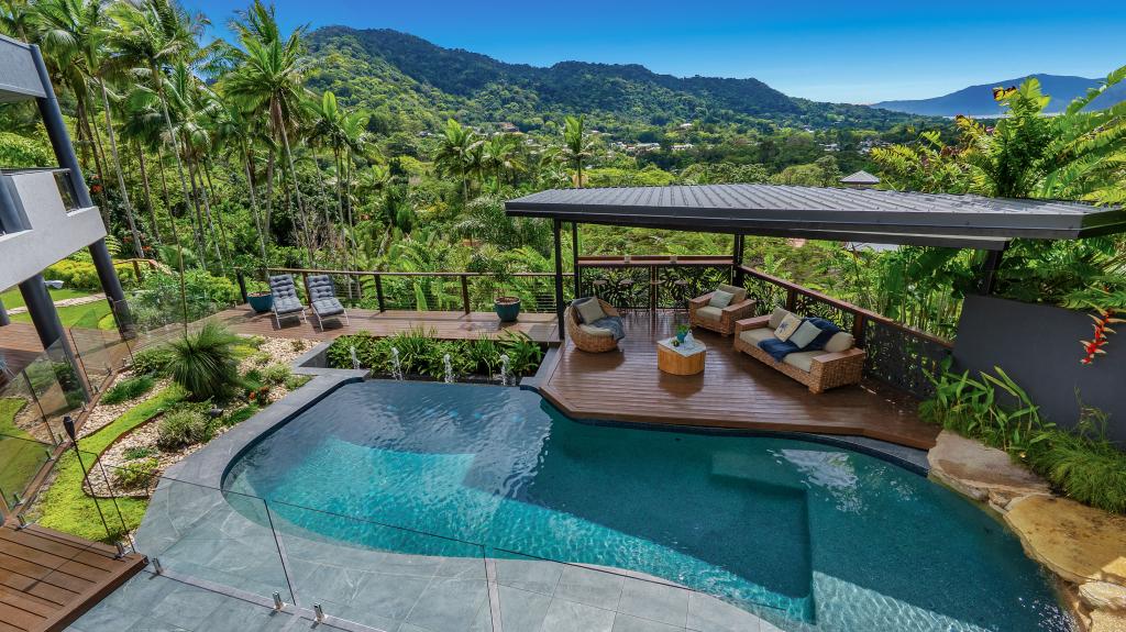 114a Hillview Cres, Whitfield, QLD 4870