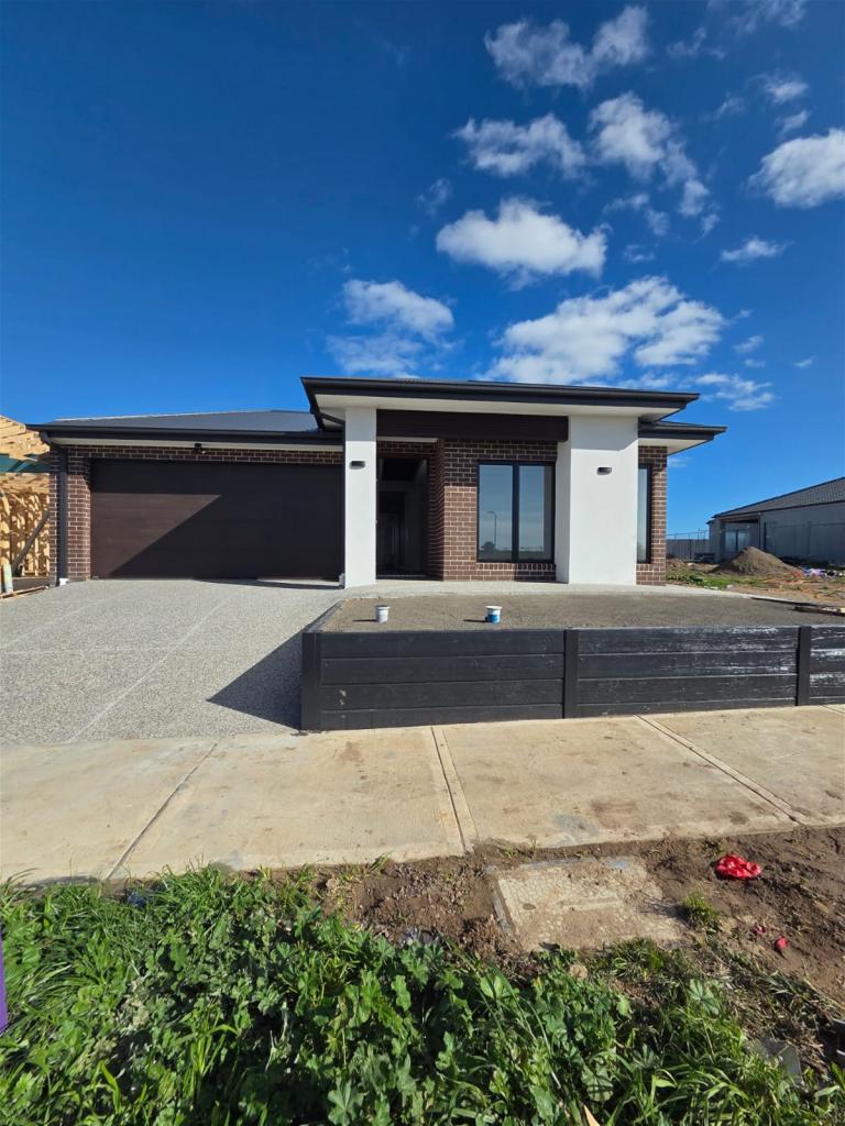 Contact Agent For Address, Clyde North, VIC 3978