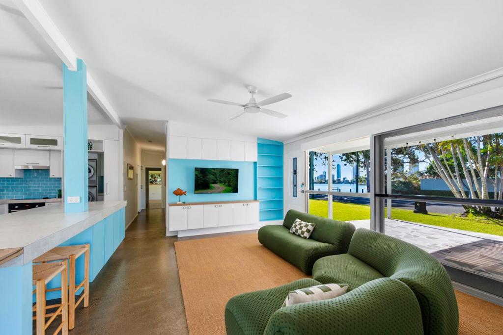 73 REGATTA PDE, SOUTHPORT, QLD 4215