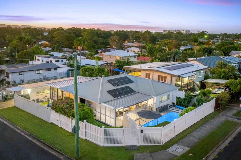 100 Wilson St, Labrador, QLD 4215