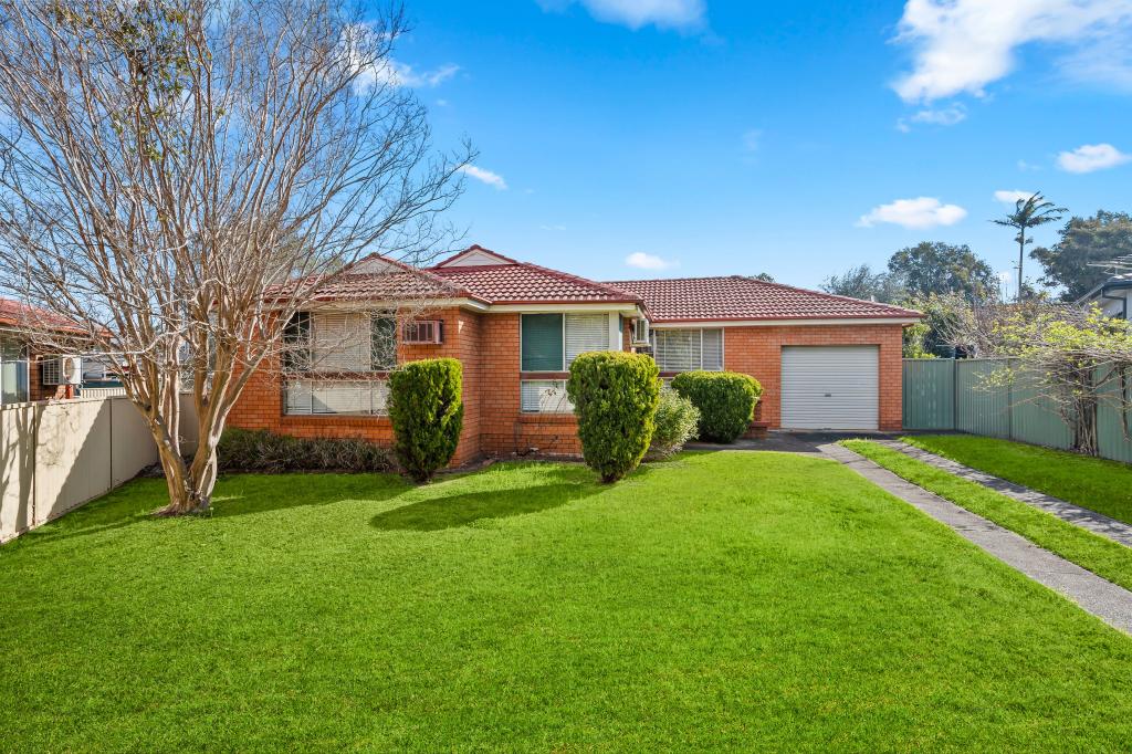 6 Como Pl, St Johns Park, NSW 2176