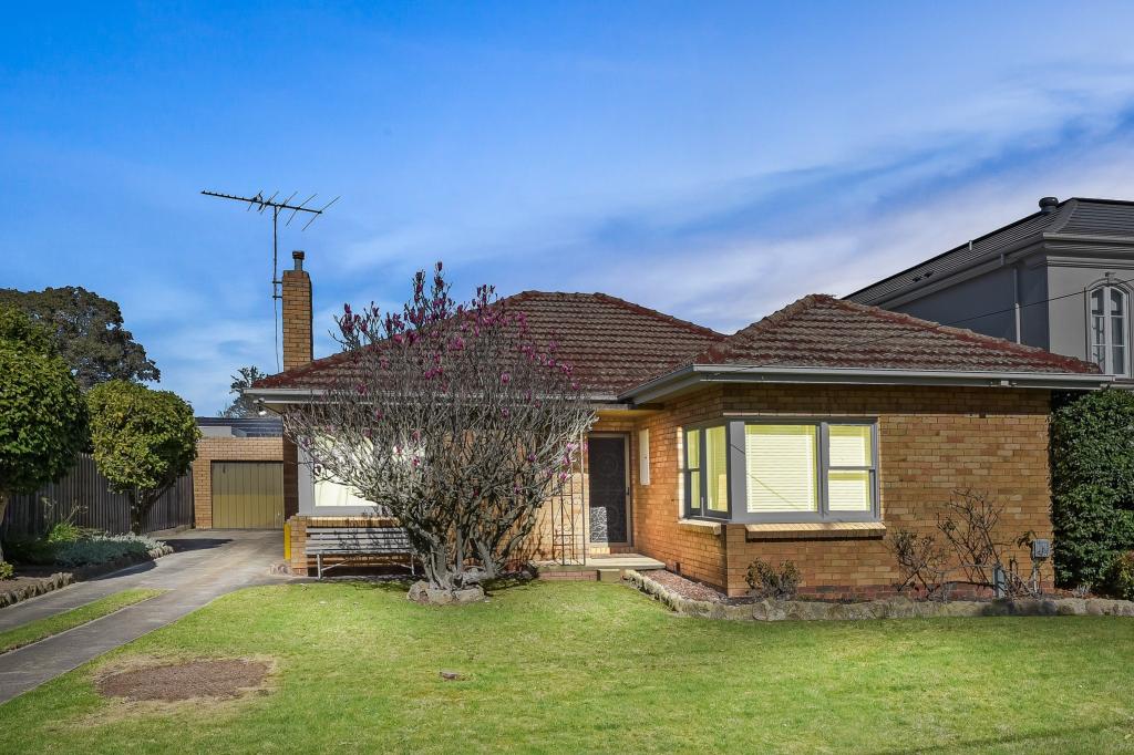 18 Winbourne Rd, Mount Waverley, VIC 3149