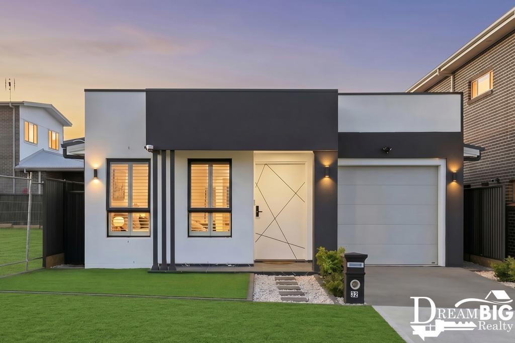 32 TRENTHAM ST, BOX HILL, NSW 2765