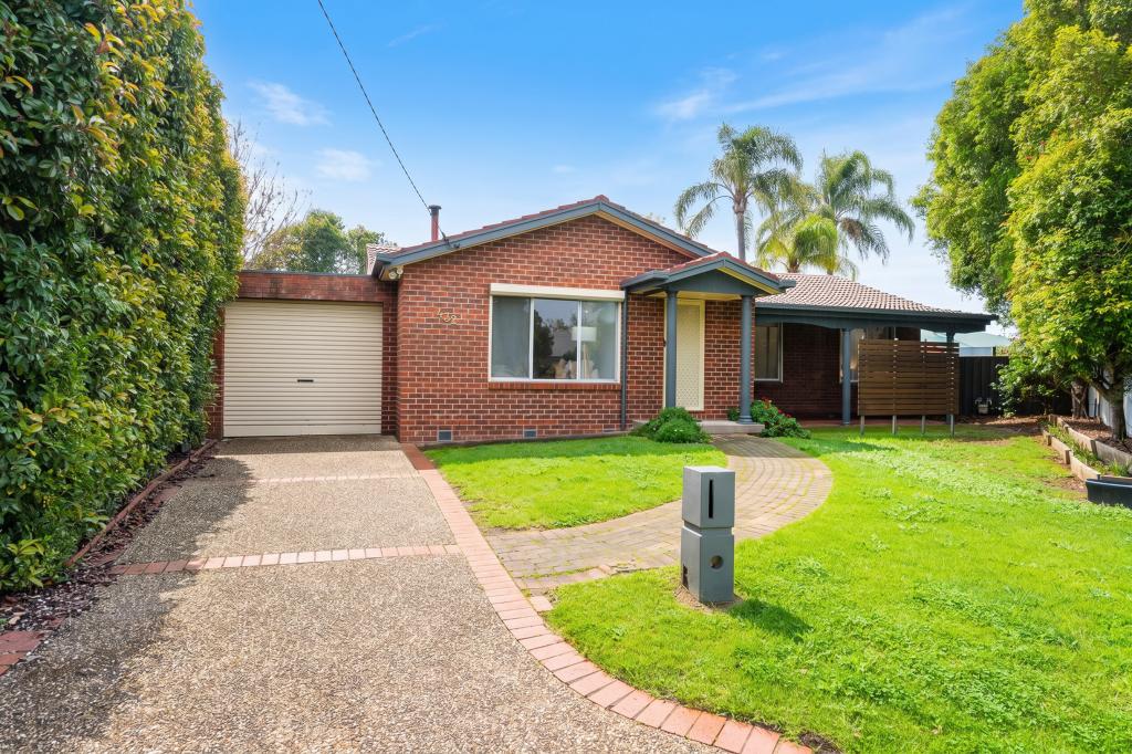 432 English Ave, Lavington, NSW 2641