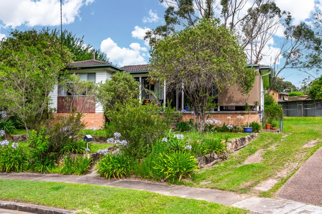 4 Craster Cl, Rankin Park, NSW 2287