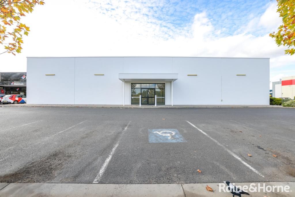SHOP 1/4 STOCKLAND DR, KELSO, NSW 2795