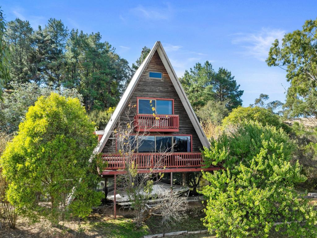 13 HARBOUR LINE DR, GOUGHS BAY, VIC 3723