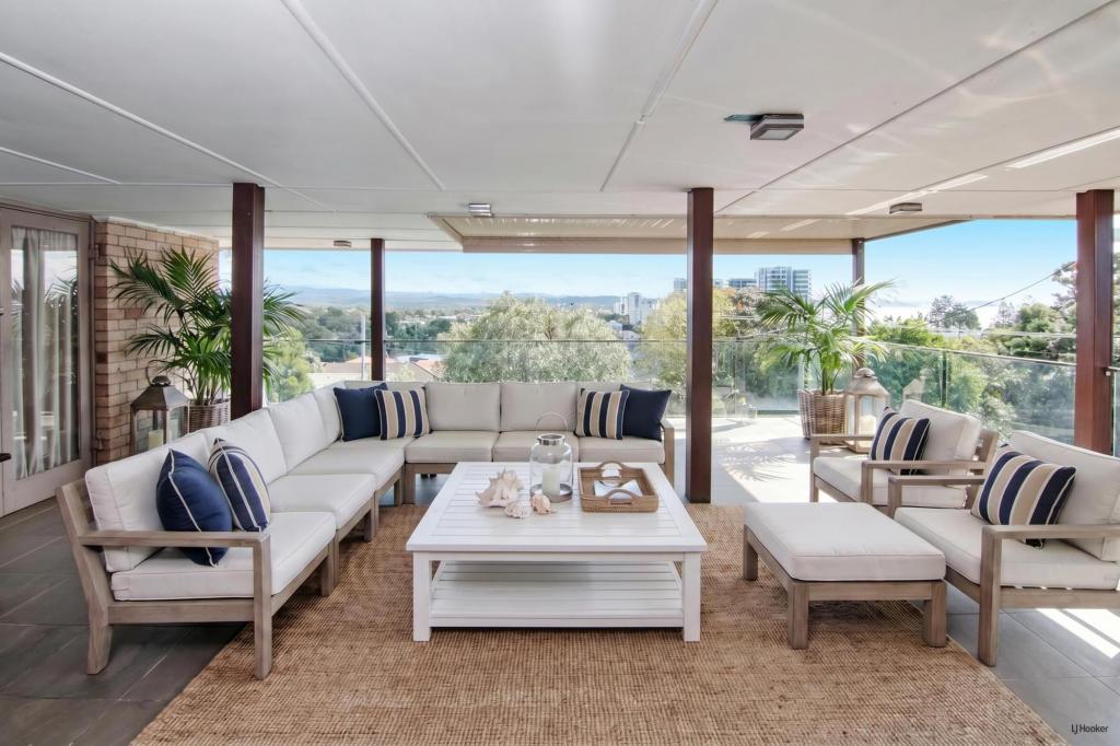 22 & 22A RUTLEDGE ST, COOLANGATTA, QLD 4225