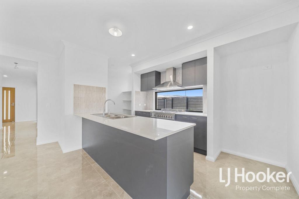 24 Bellenden St, Yarrabilba, QLD 4207