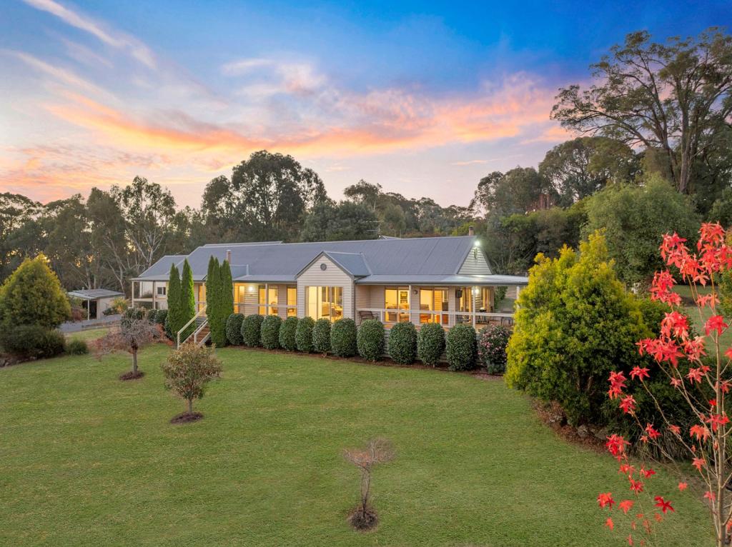 82 Bromfield Dr, Tolmie, VIC 3723