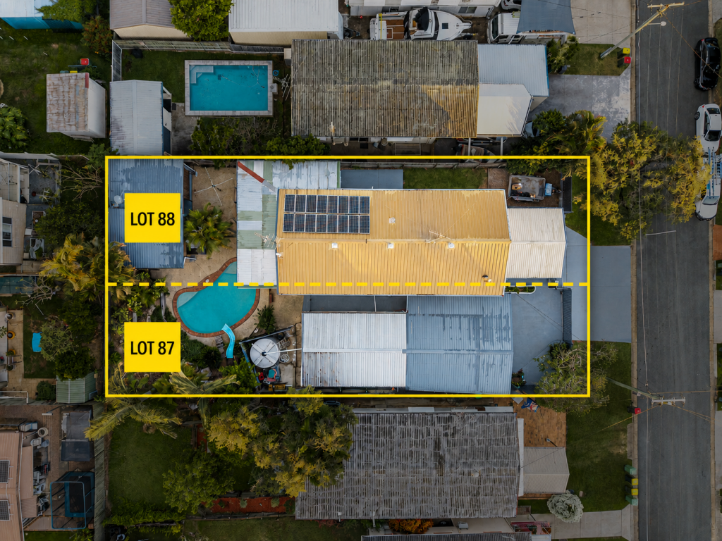 15 Fourth Ave, Scarborough, QLD 4020