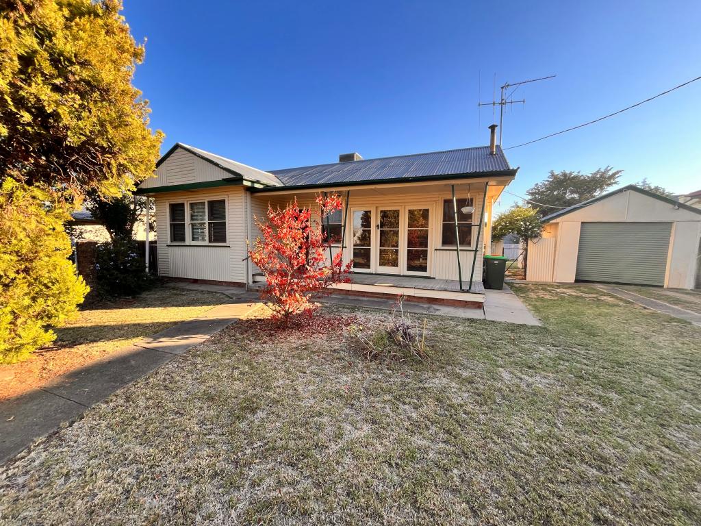 10 Oxford St, Forbes, NSW 2871