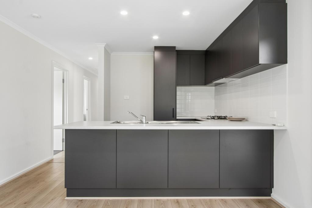 17 CEDAR AVE, DAVOREN PARK, SA 5113