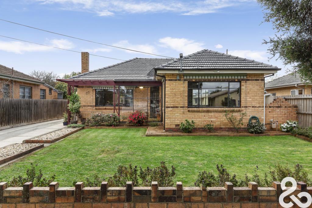 82 Mcmahon Rd, Reservoir, VIC 3073