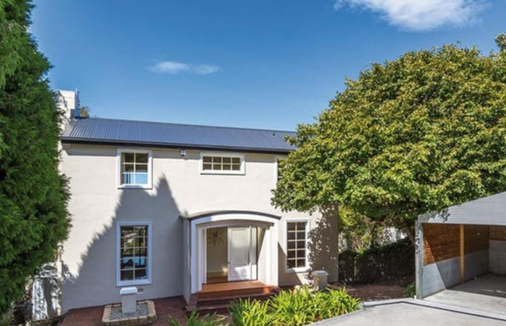 4 Hooper Cres, Mount Stuart, TAS 7000