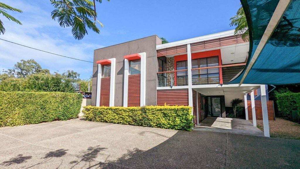 143 Ferry Rd, Southport, QLD 4215