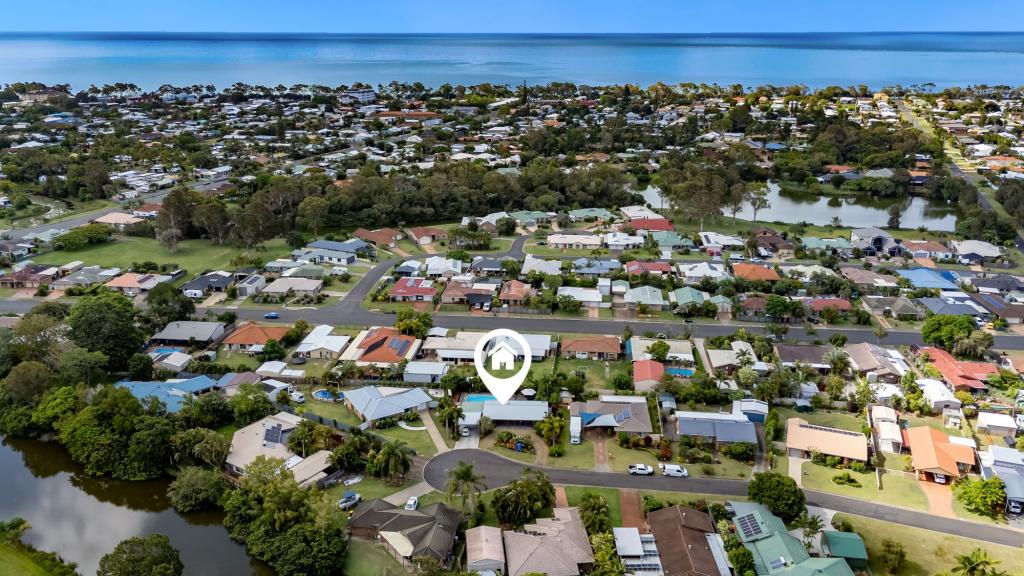 11 Lakeside Ct, Torquay, QLD 4655