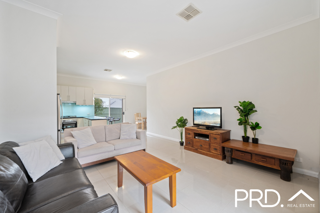 3/2b Victor Ave, Panania, NSW 2213