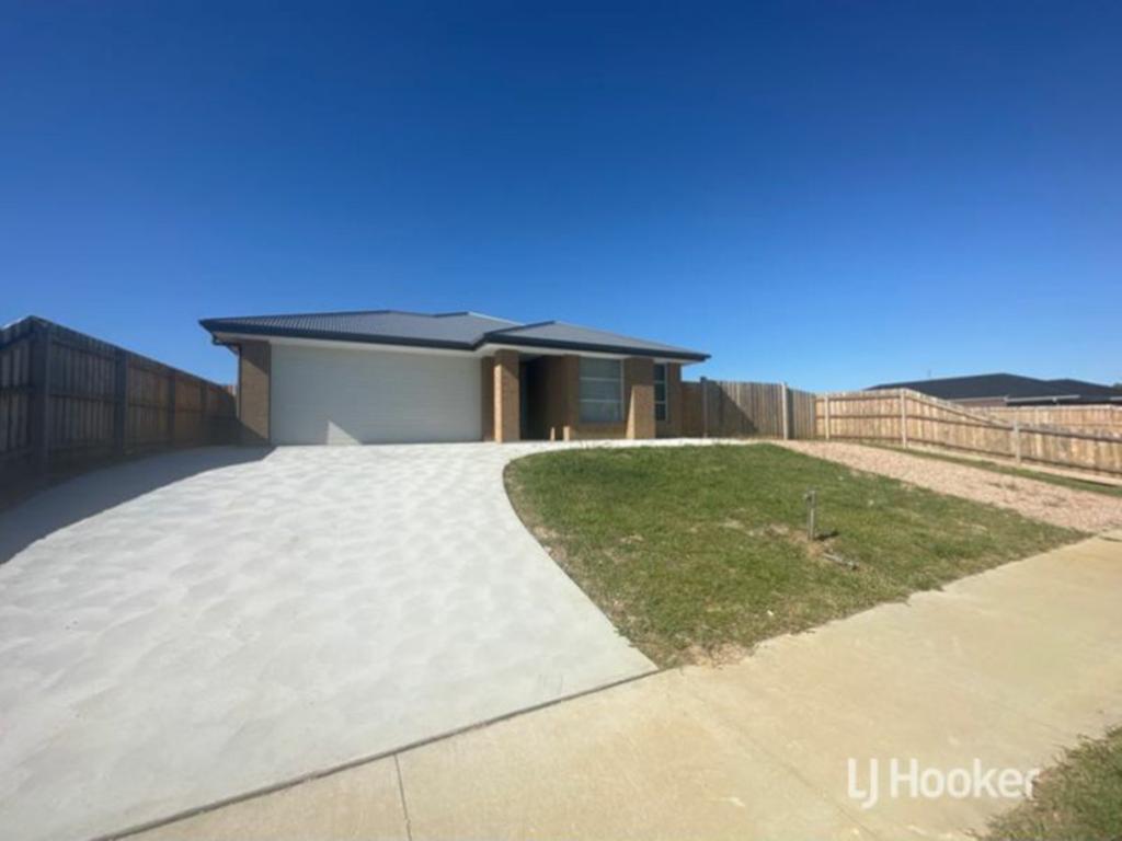 22 Houghton Cres, Eagle Point, VIC 3878