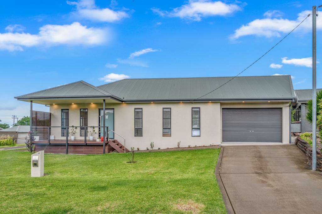 8 Victoria St, Teralba, NSW 2284