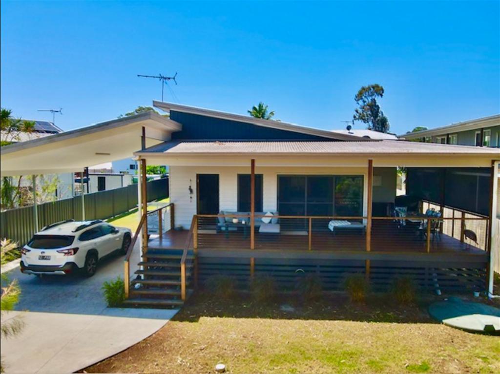 33 Tingara St, Macleay Island, QLD 4184