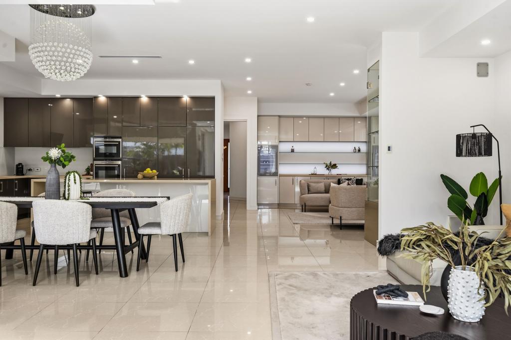 21a Sir John Marks Dr, West Lakes, SA 5021