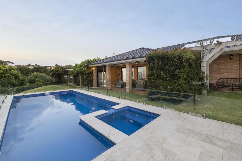 11 Hull Rd, Mount Martha, VIC 3934