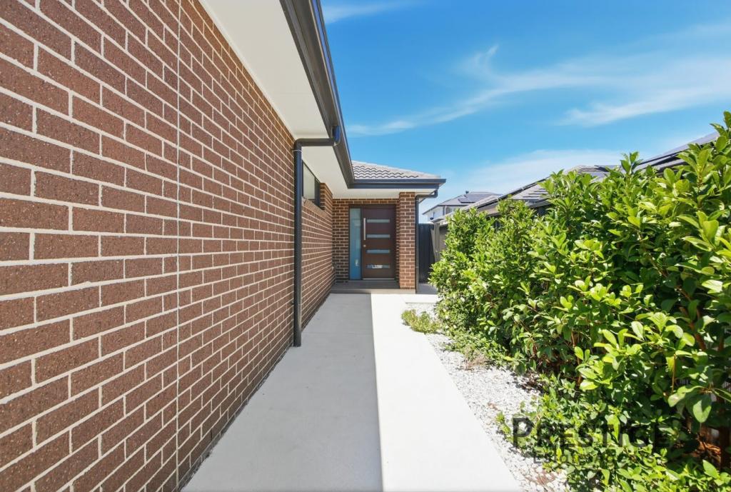 37a Glory Loop, Catherine Field, NSW 2557
