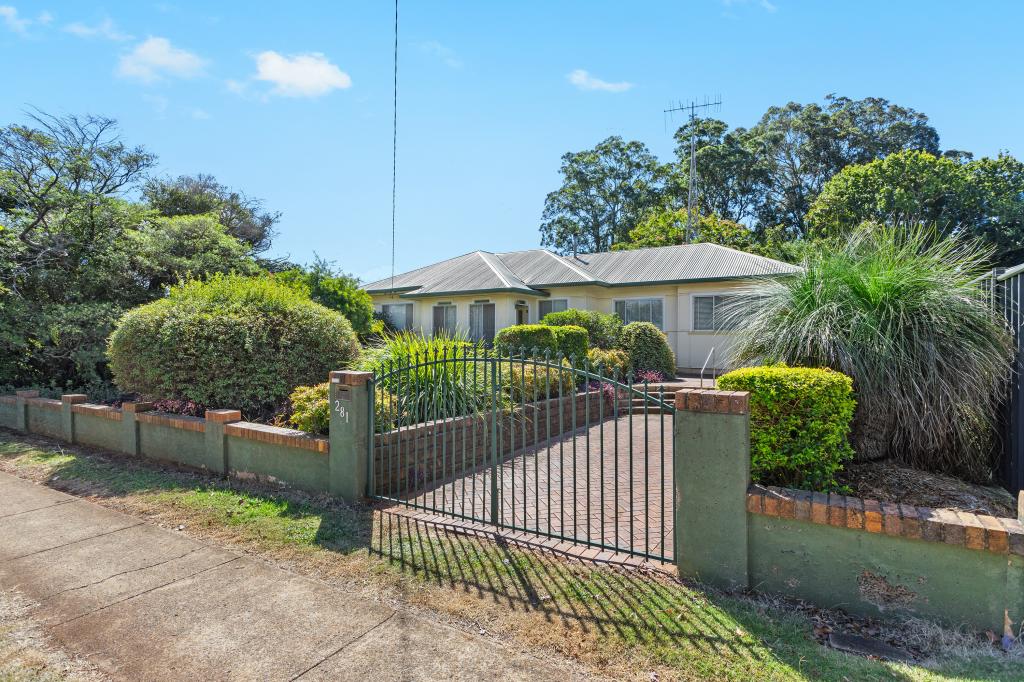 281 ALDERLEY ST, SOUTH TOOWOOMBA, QLD 4350