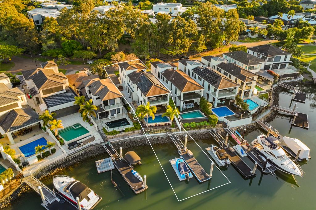 8005 THE PKWY, HOPE ISLAND, QLD 4212