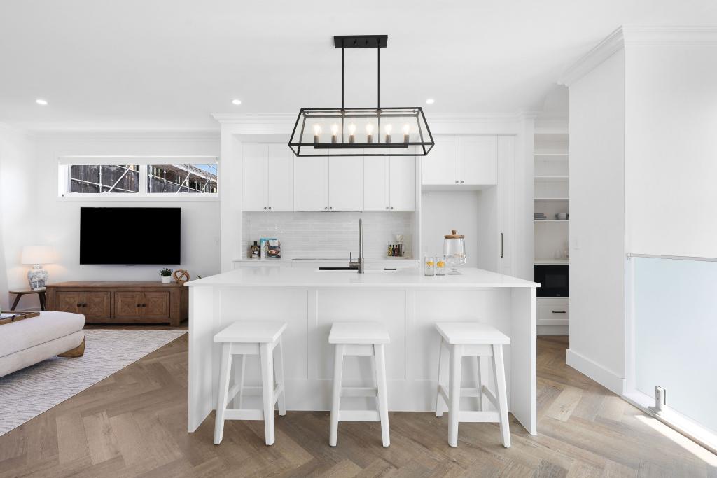 4/14 VICTOR AVE, PARADISE POINT, QLD 4216