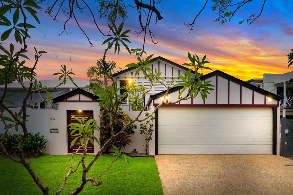 30a Charles St, Cairns North, QLD 4870