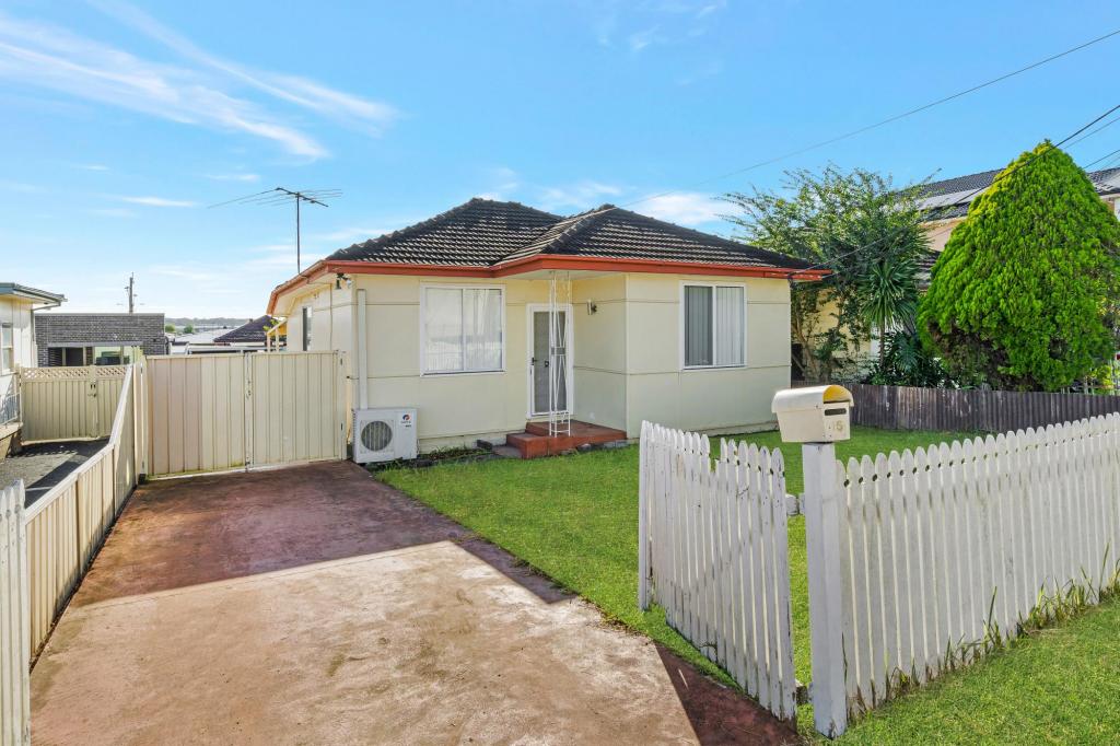 15 Rowley St, Smithfield, NSW 2164