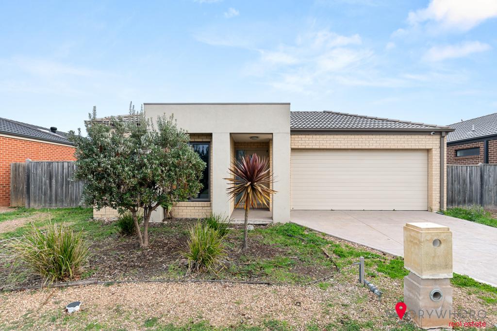 40 WARUNDA PDE, POINT COOK, VIC 3030