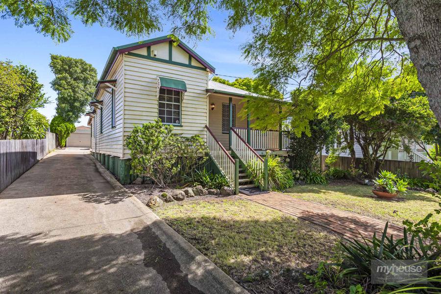 11 First Ave, Harristown, QLD 4350