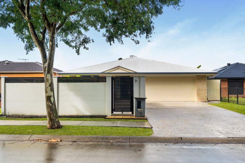 7 Allenby Dr, Meadowbrook, QLD 4131