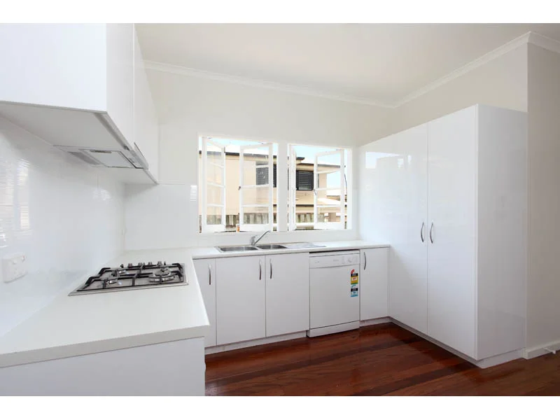 9 Kitson St, Morningside, QLD 4170