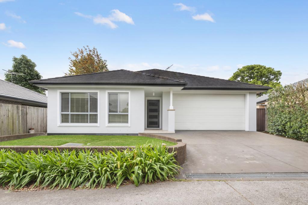 2c Waratah Rd, Berowra, NSW 2081