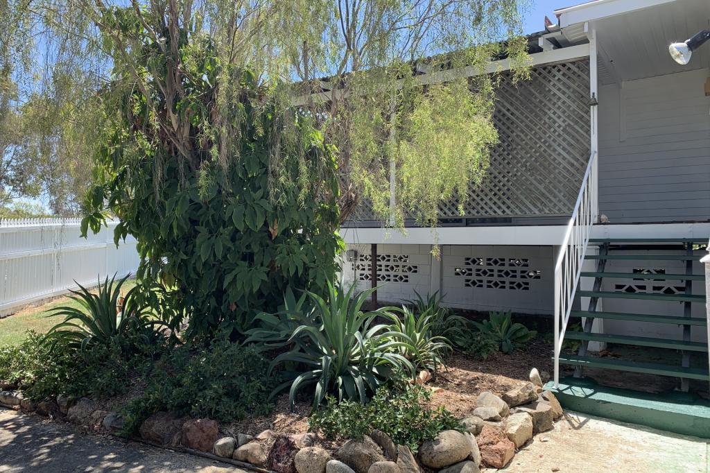 6 Lynam St, Belgian Gardens, QLD 4810