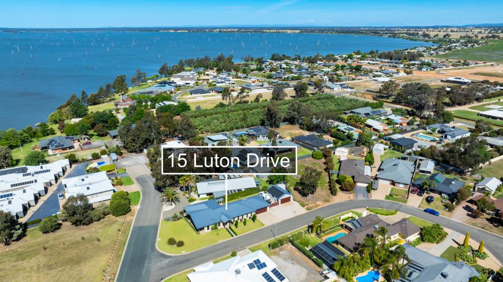 15 LUTON DR, YARRAWONGA, VIC 3730