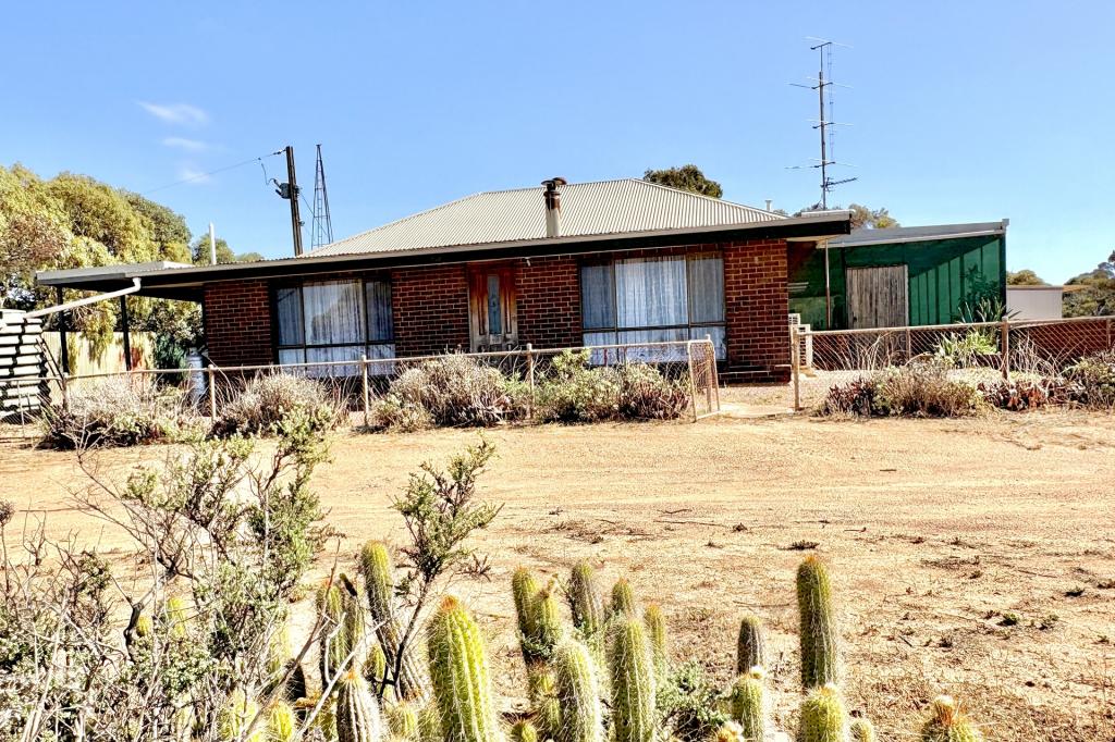 391 Kalanbi Rd, Ceduna, SA 5690